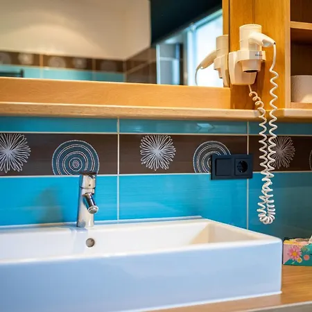 アパートホテル Elinas Mountain Views カプルーン