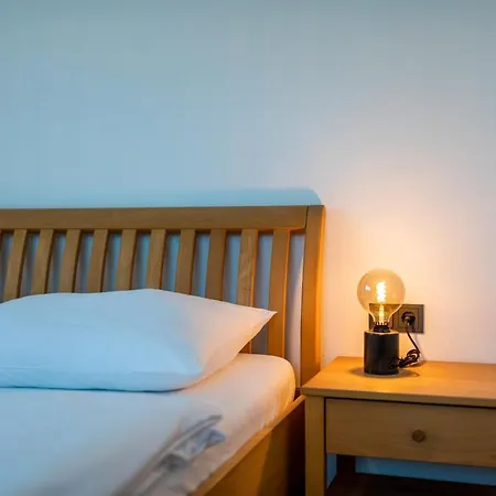 アパートホテル Elinas Mountain Views