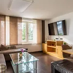 Апарт-отель Elinas Mountain Views Капрун