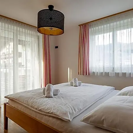 Elinas Mountain Views 3* Капрун