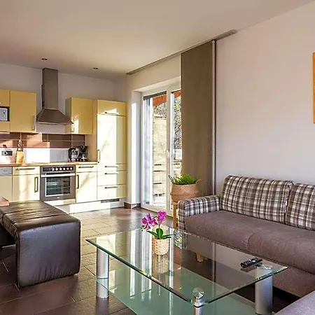 Elinas Mountain Views 3* Капрун