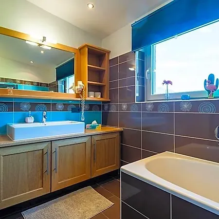 Elinas Mountain Views 3*