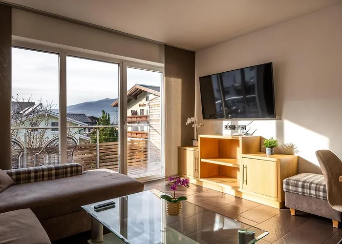 Elinas Mountain Views Lejlighedshotel