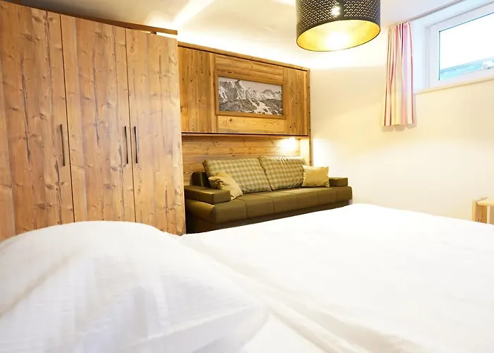 Elinas Mountain Views Lejlighedshotel